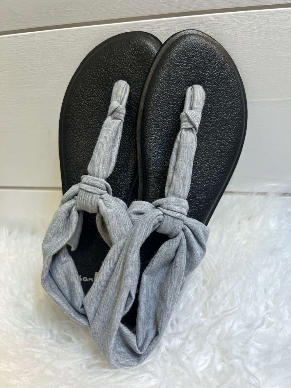 Sanuk Black Sandals with Light Gray Knotted Straps
